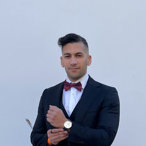 Meet your Posher, Rafik